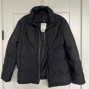 NWT Men’s black puffer jacket with pockets